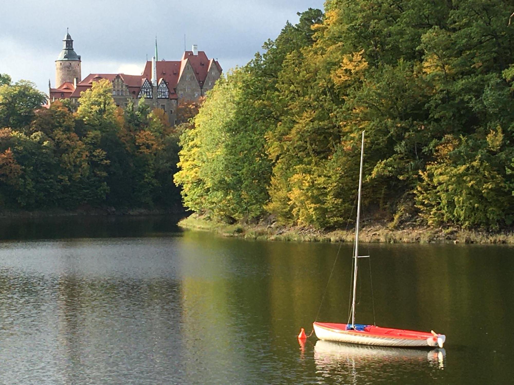 Hotel Dom Piwowara Leśna Exteriér fotografie